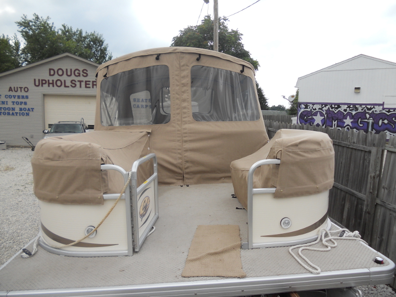 New pontoon boat enclosure